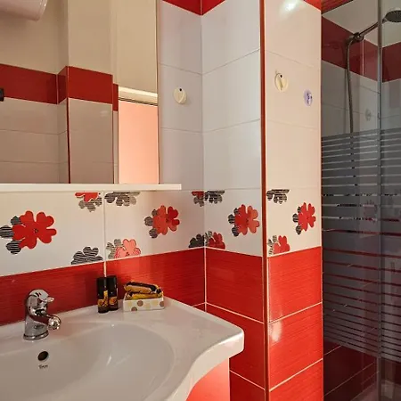 Apartment Klara's 3 Bdr Self-checkin Lungomare Vlore