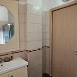 Klara's 3 Bdr Self-checkin Lungomare Appartement *