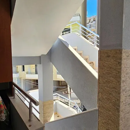 Διαμέρισμα Klara's 3 Bdr Self-checkin Lungomare