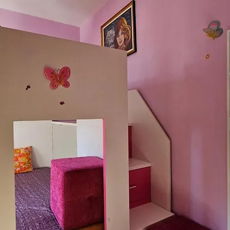 Klara's 3 Bdr Self-checkin Lungomare *