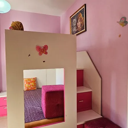Apartment Klara's 3 Bdr Self-checkin Lungomare Vlore