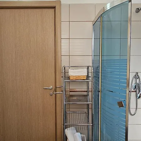 Διαμέρισμα Klara's 3 Bdr Self-checkin Lungomare