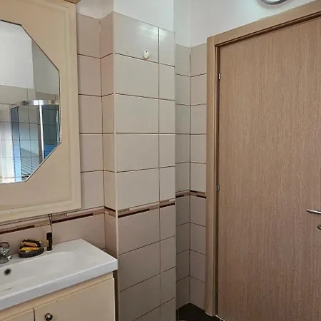 Klara's 3 Bdr Self-checkin Lungomare Διαμέρισμα *