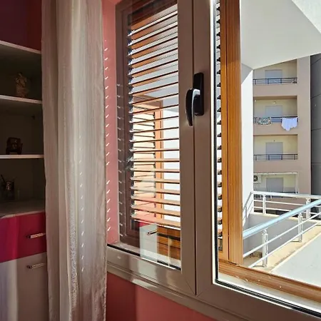 Klara's 3 Bdr Self-checkin Lungomare * Vlorë