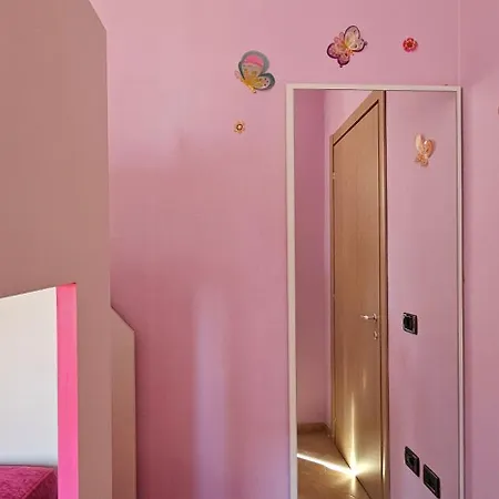 Klara's 3 Bdr Self-checkin Lungomare