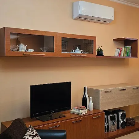 Klara's 3 Bdr Self-checkin Lungomare * Vlorë