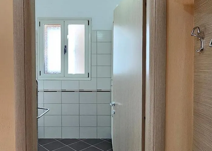 Klara's 3 Bdr Self-checkin Lungomare