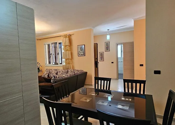 Klara's 3 Bdr Self-checkin Lungomare Apartamento *