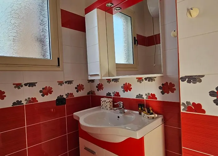 Klara's 3 Bdr Self-checkin Lungomare Apartamento