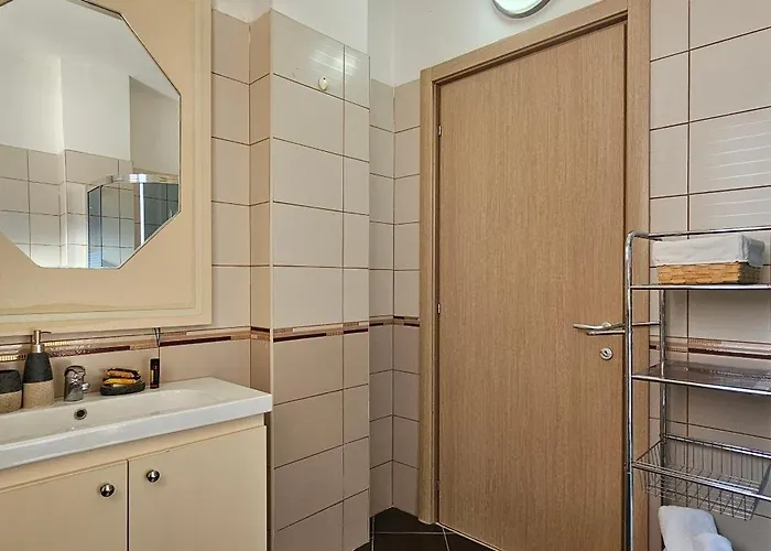 Klara's 3 Bdr Self-checkin Lungomare