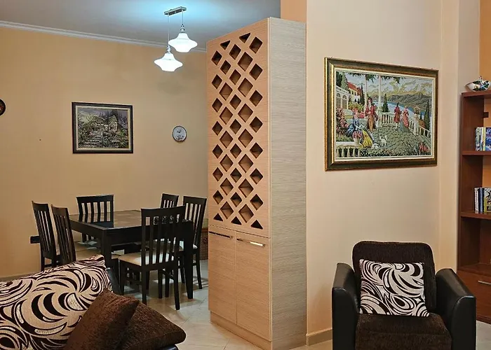 Klara's 3 Bdr Self-checkin Lungomare * Vlorë