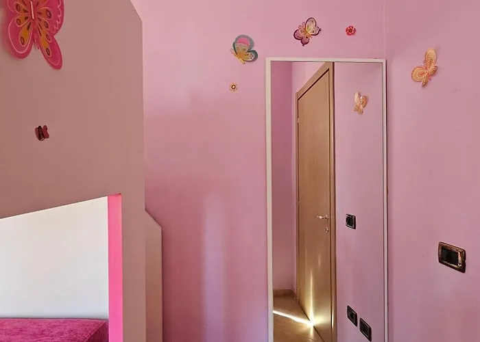 Klara's 3 Bdr Self-checkin Lungomare