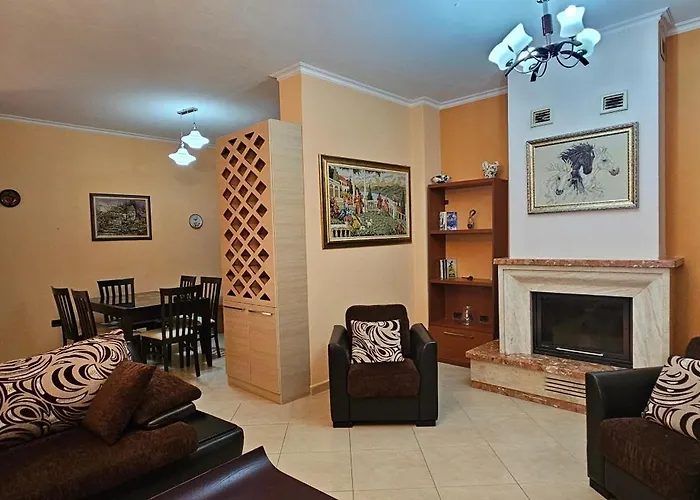 Klara's 3 Bdr Self-checkin Lungomare Apartamento *