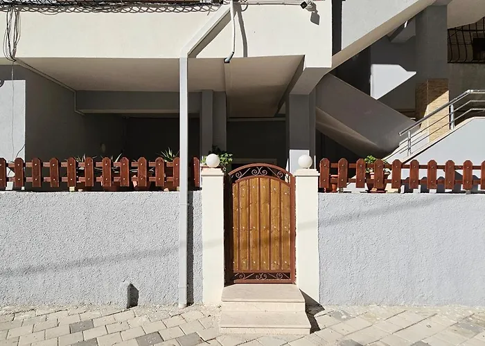 Klara's 3 Bdr Self-checkin Lungomare