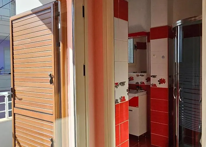 Klara's 3 Bdr Self-checkin Lungomare * Vlorë